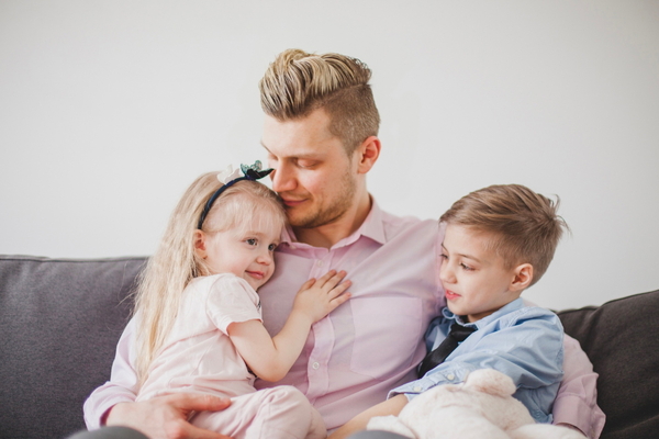 Ableben der Mutter in einer Familie mit jungen Kindern (Existenzielles Risiko) 